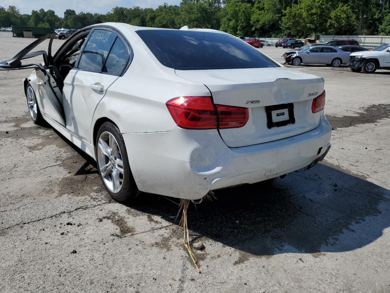 VIN WBA8B7C58JA937975 2018 BMW 340 XI