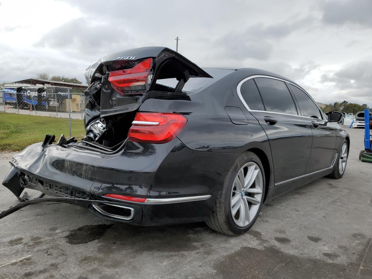 VIN WBA7F2C52KB239487 2019 BMW ALPINA B7