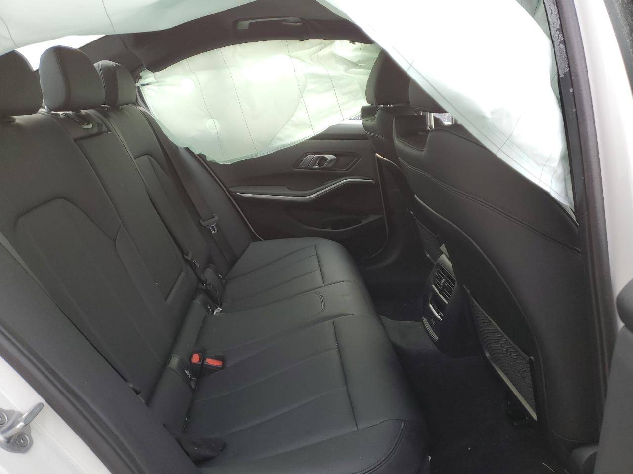 VIN WBA5P9C06MFK97759 2021 BMW 330XE