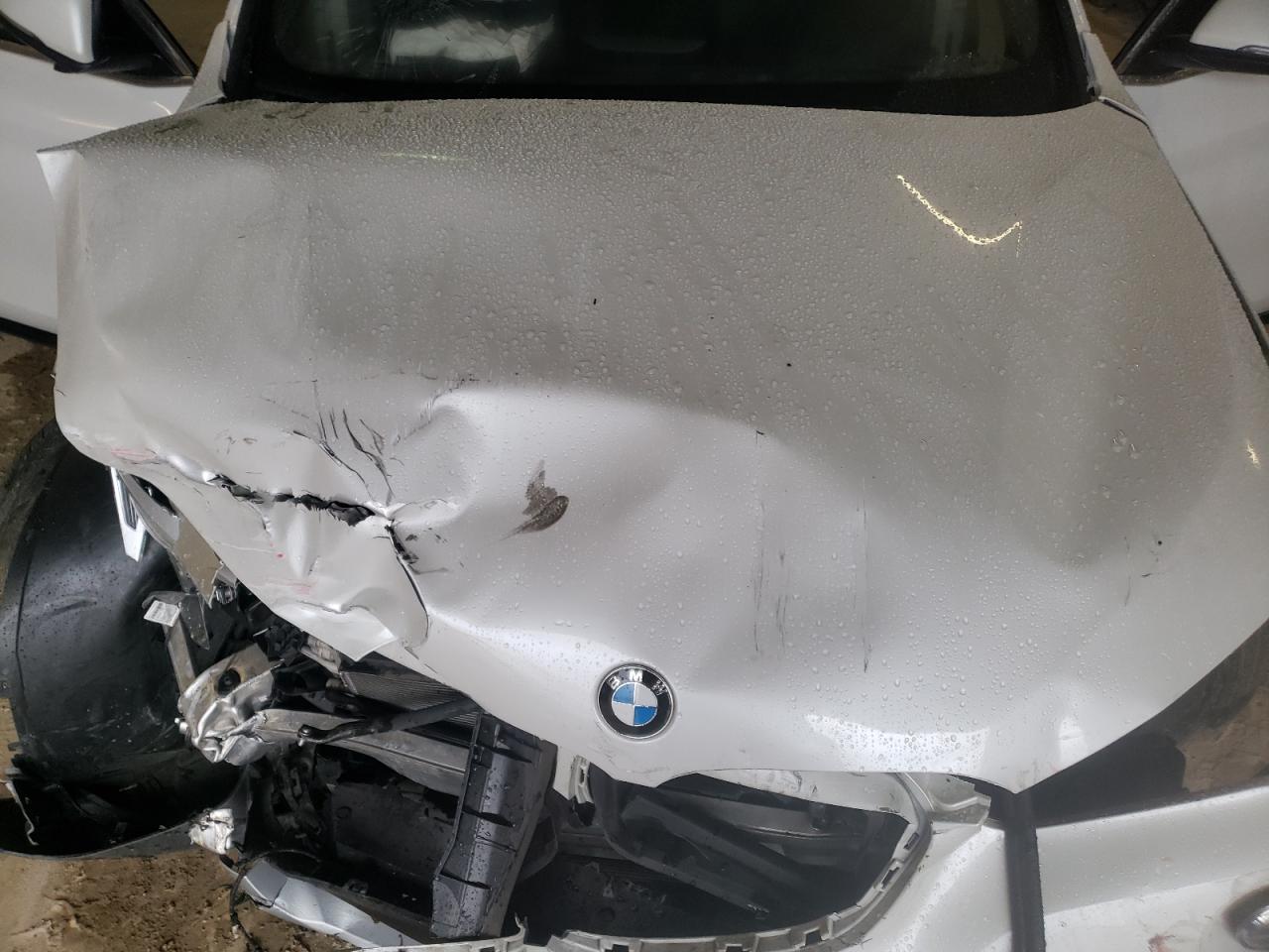 VIN WBXHT3C3XJ3H32417 2018 BMW X1