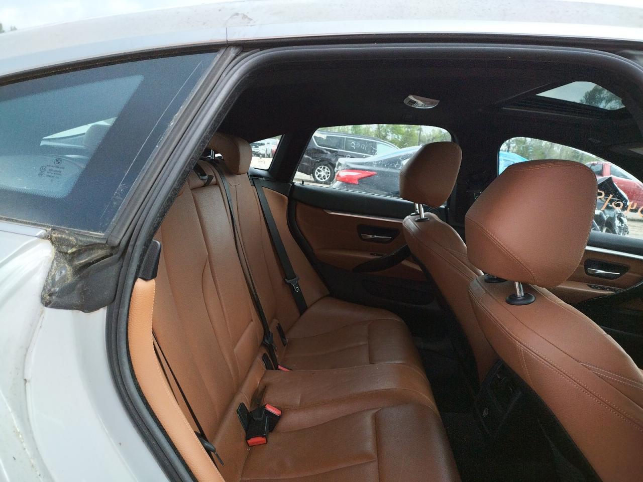 VIN WBA4F7C5XHG786437 2017 BMW 128I