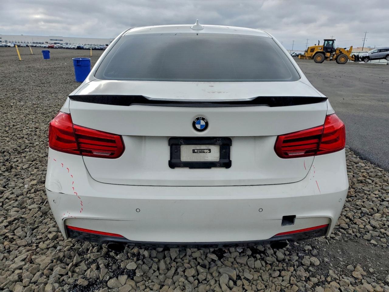 2017 BMW 3 SERIES VIN WBA8B7C30HA190168 — фото 6