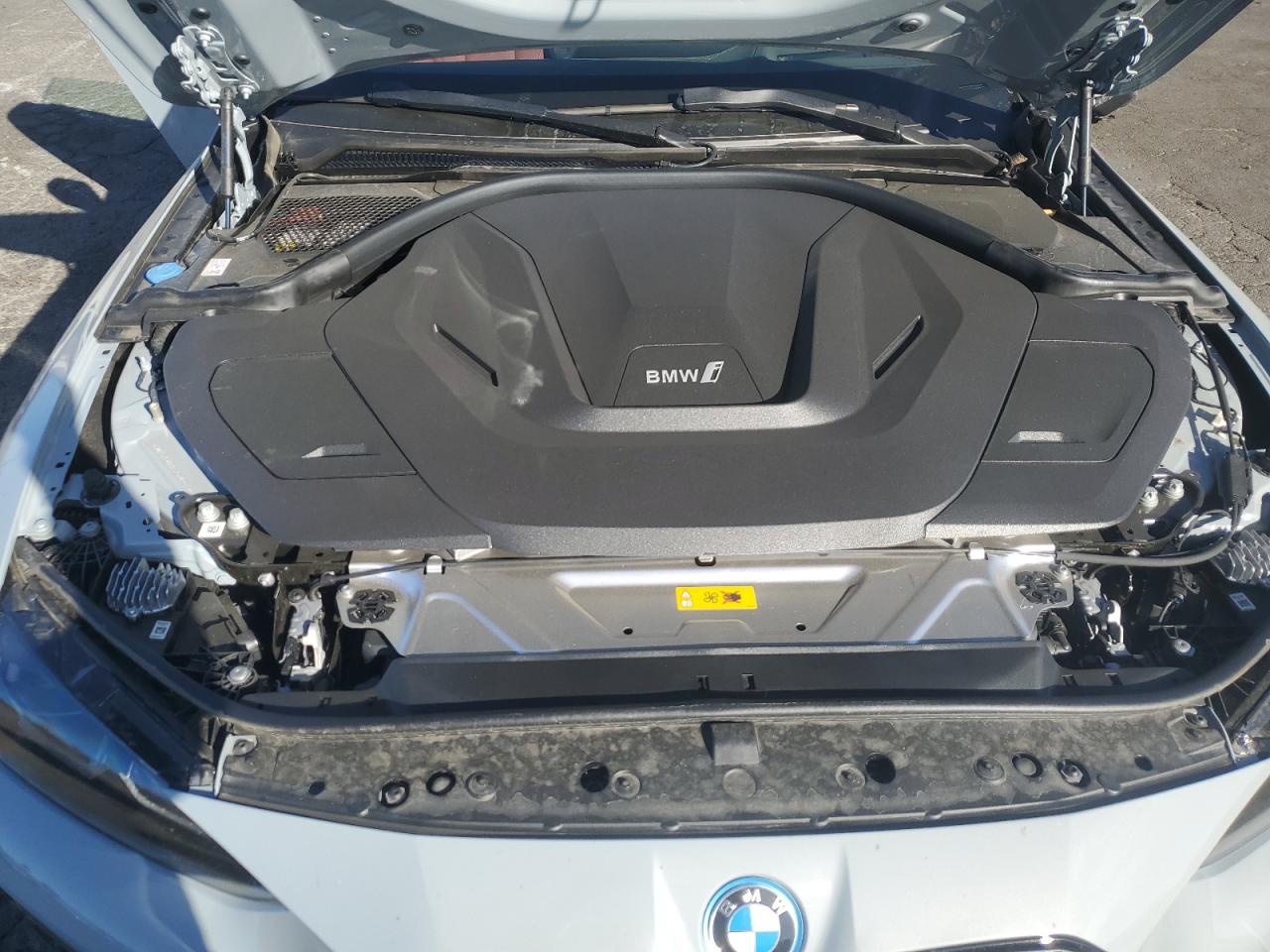 VIN WBY33AW08RFT25604 2024 BMW I4 M50
