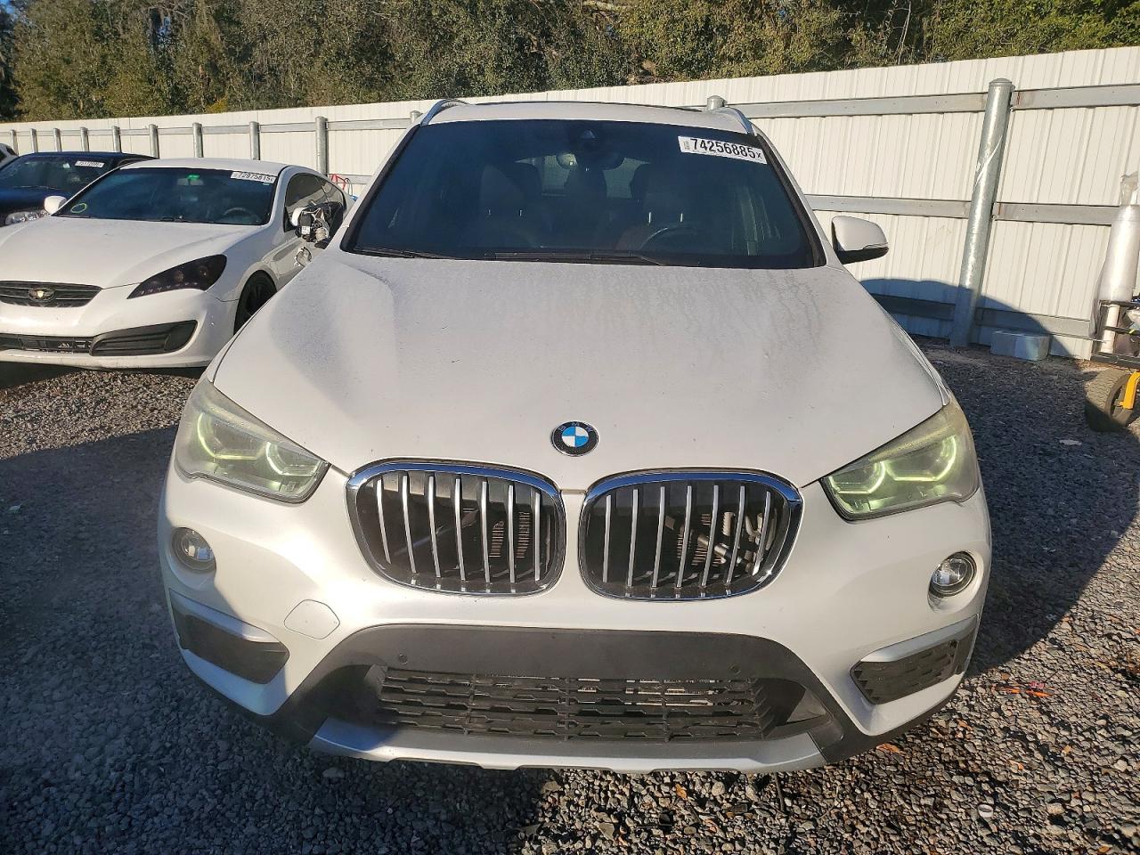 VIN WBXHU7C3XH5H35983 2017 BMW X1 SDRIVE2