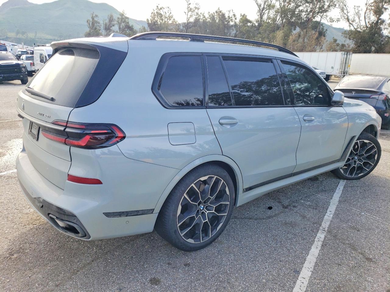VIN 5UX23EM01R9S94541 2024 BMW X7 XDRIVE4