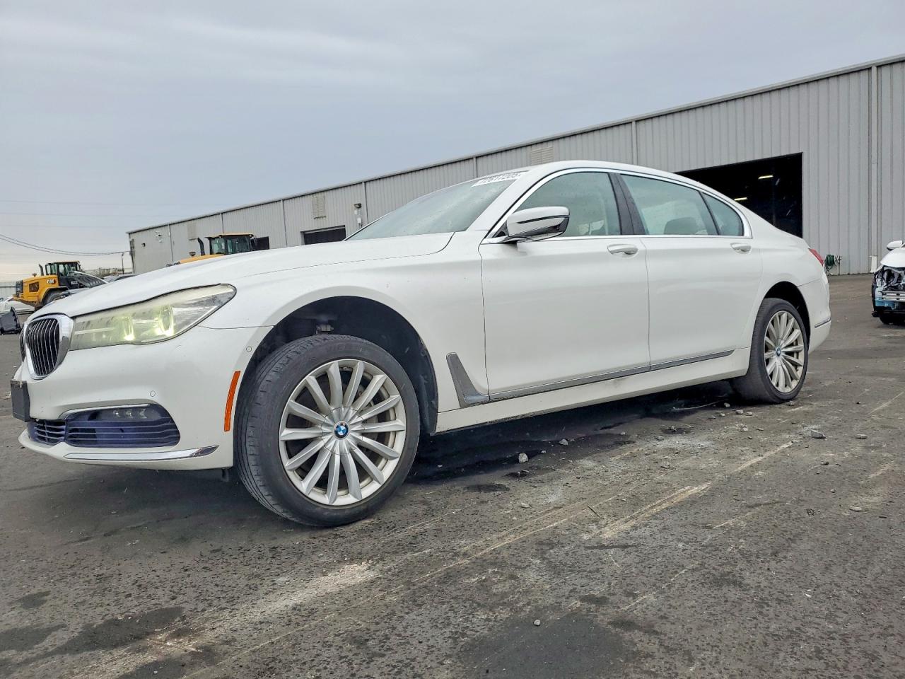 BMW 740 2017