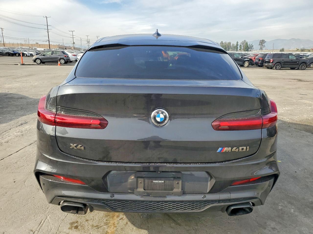 VIN 5UX2V5C05M9E14056 2021 BMW X4 XDRIVEM