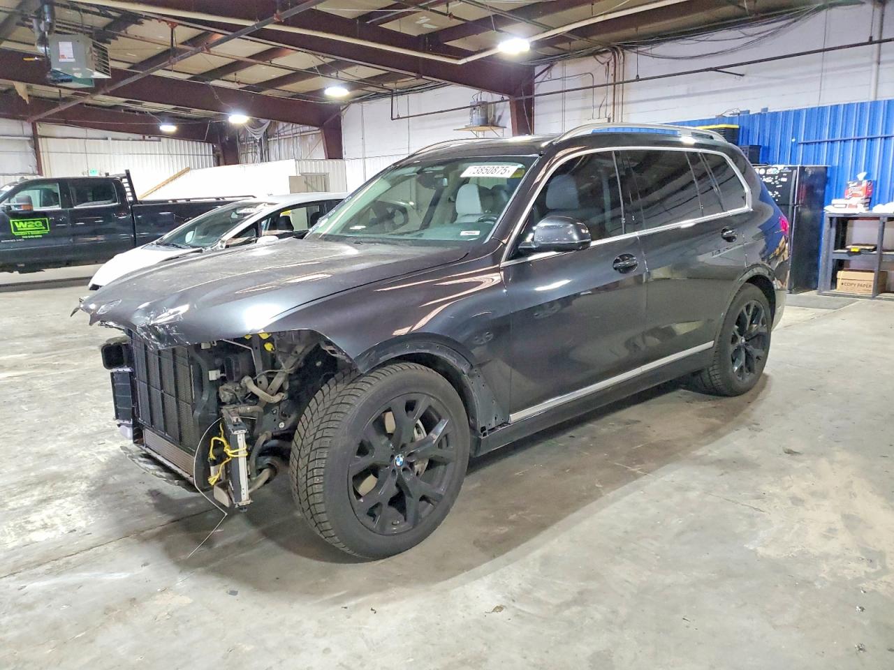 VIN 5UXCX4C51KLS37233 2019 BMW X7 XDRIVE5