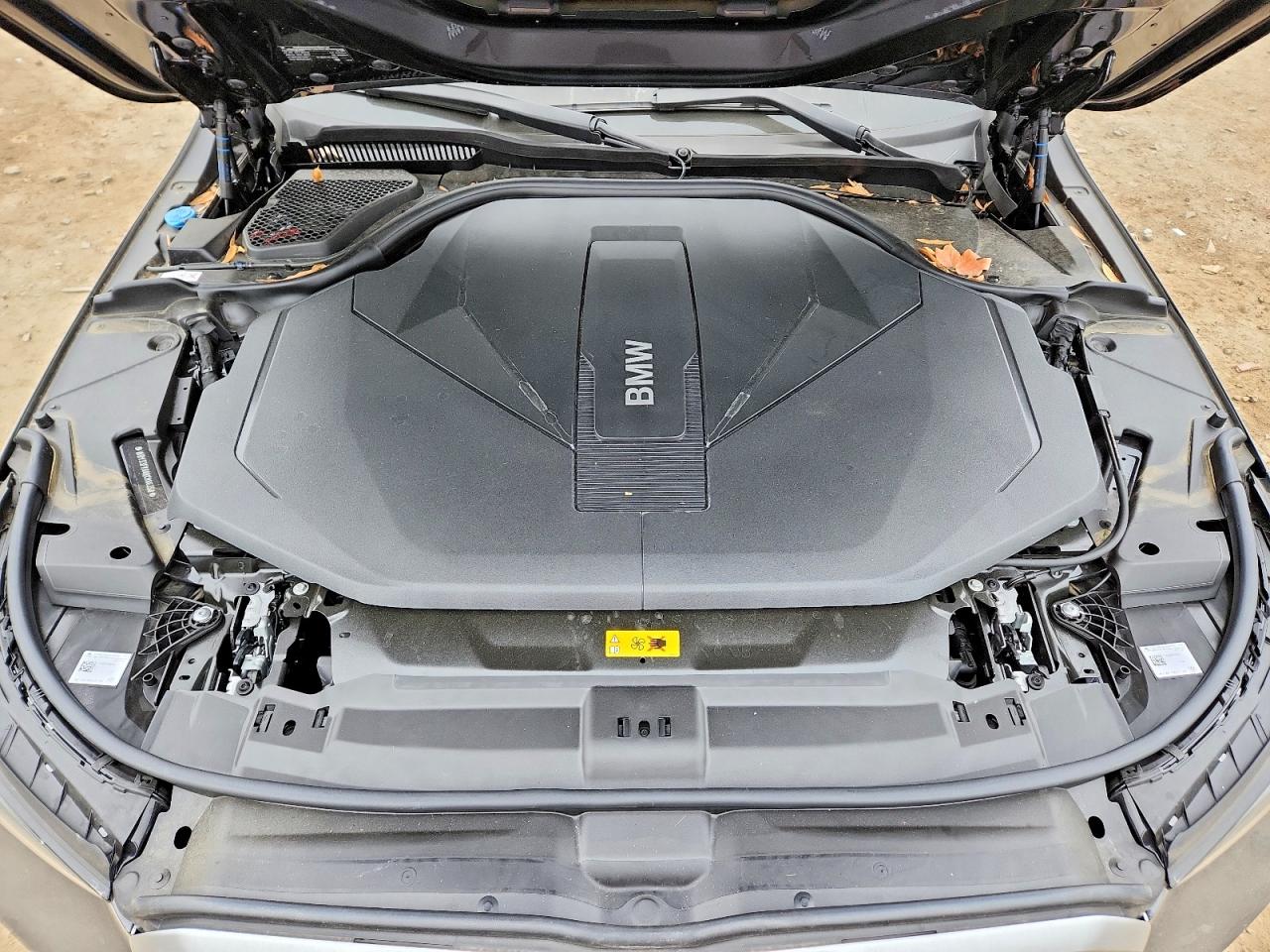 VIN WBY33FK08RCR86358 2024 BMW I5