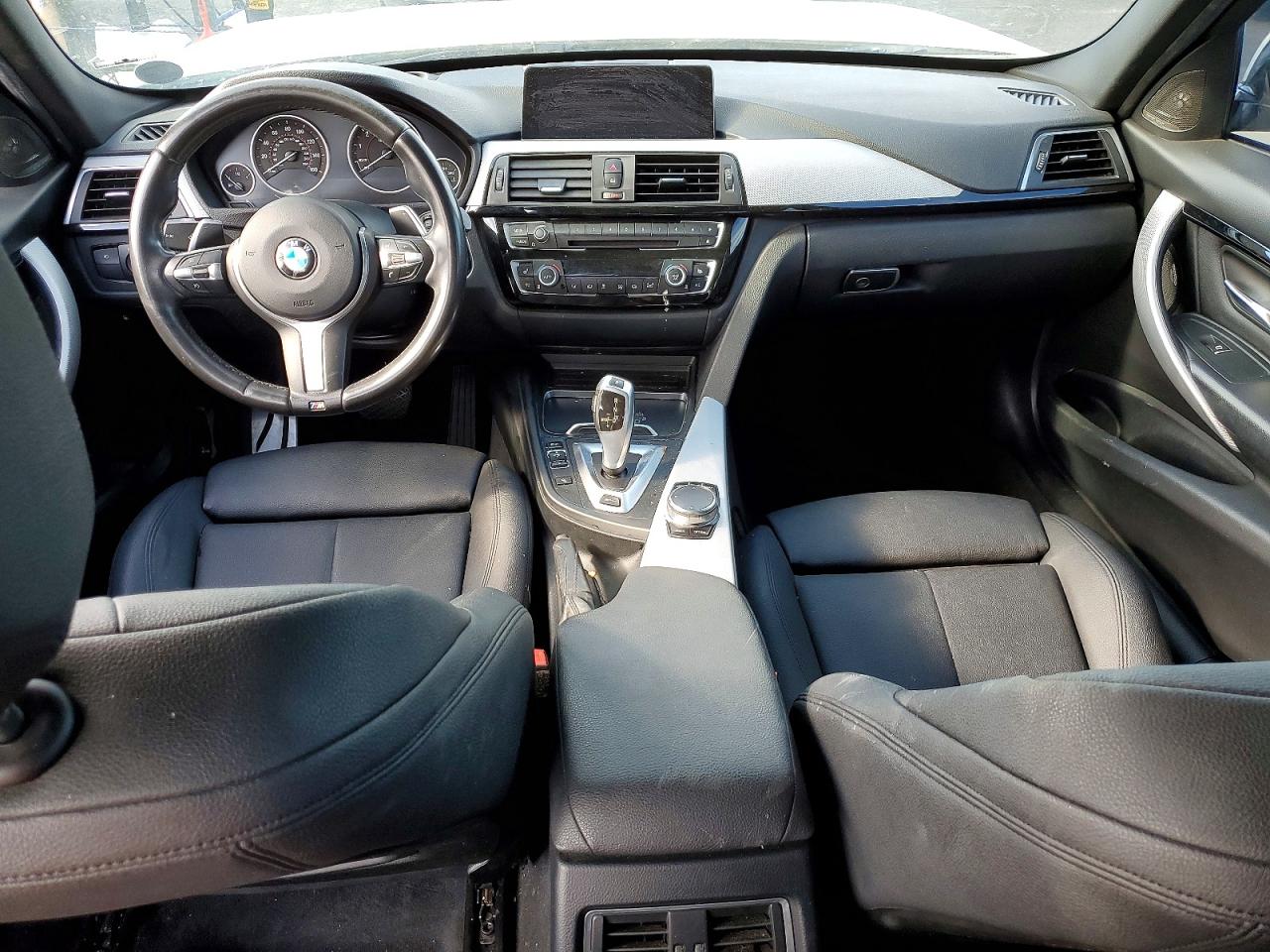 VIN WBA8E1C39HA159358 2017 BMW 330E