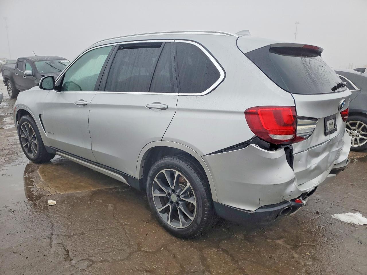 VIN 5UXKR0C39H0V71937 2017 BMW X5 XDRIVE3
