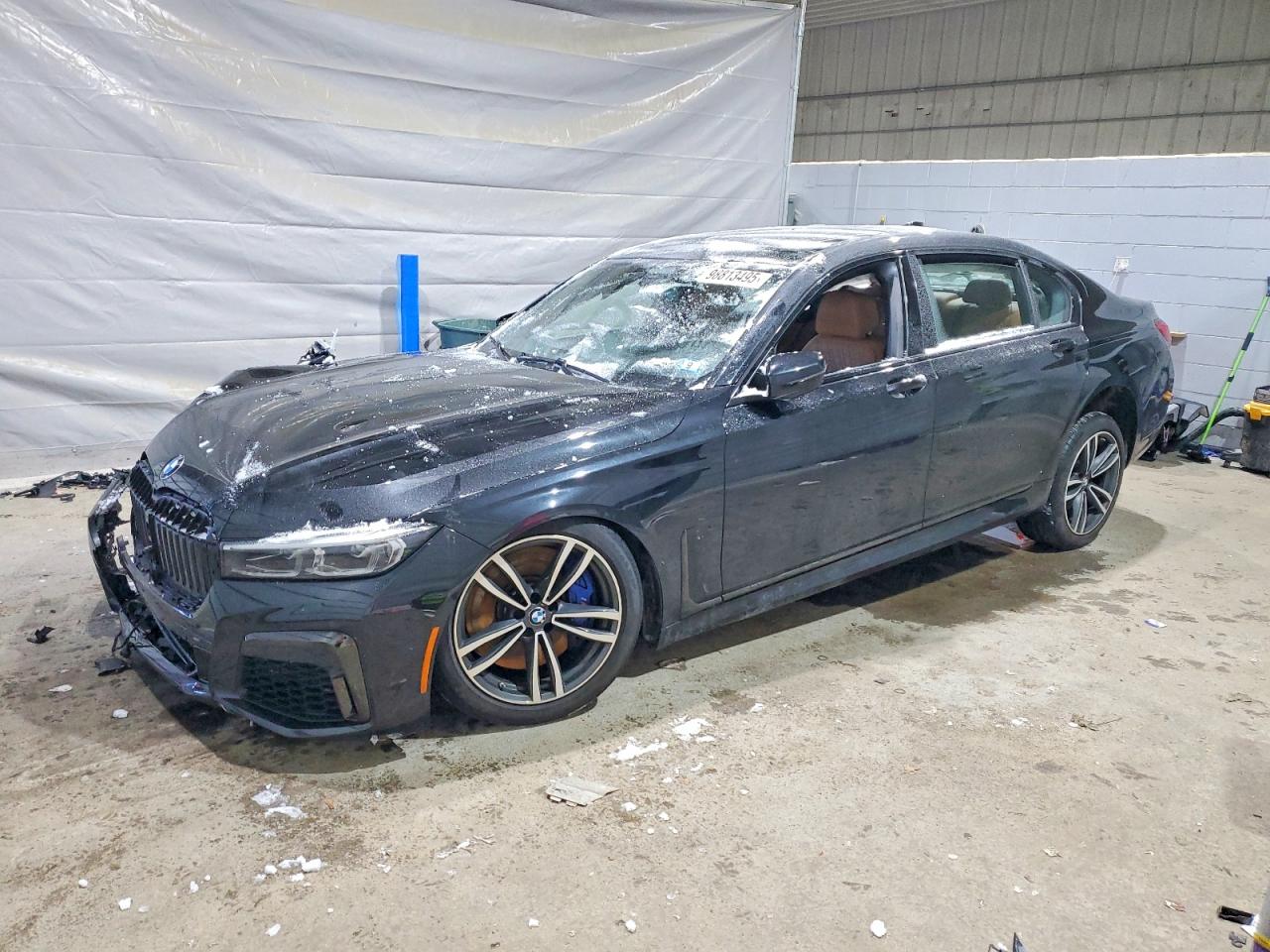 BMW 750 2022
