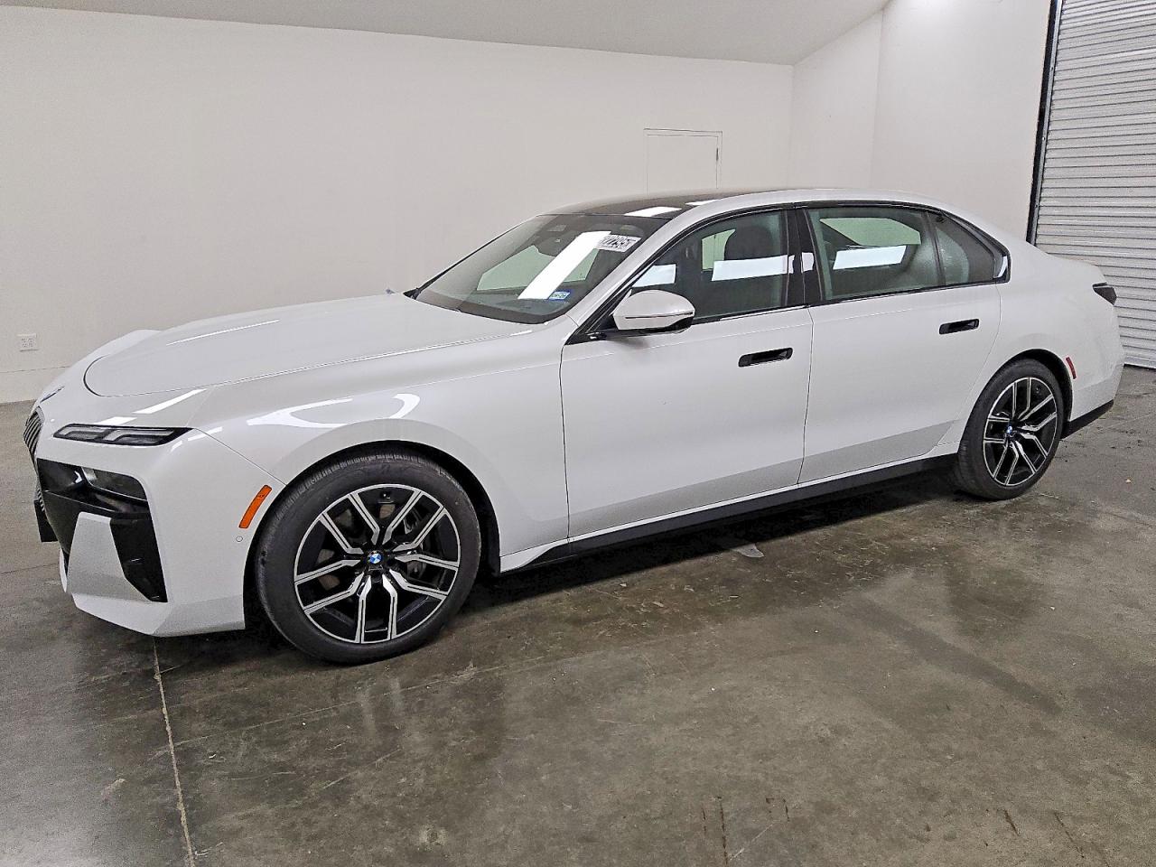 VIN WBA33EH07TCW26246 2026 BMW 740 XI