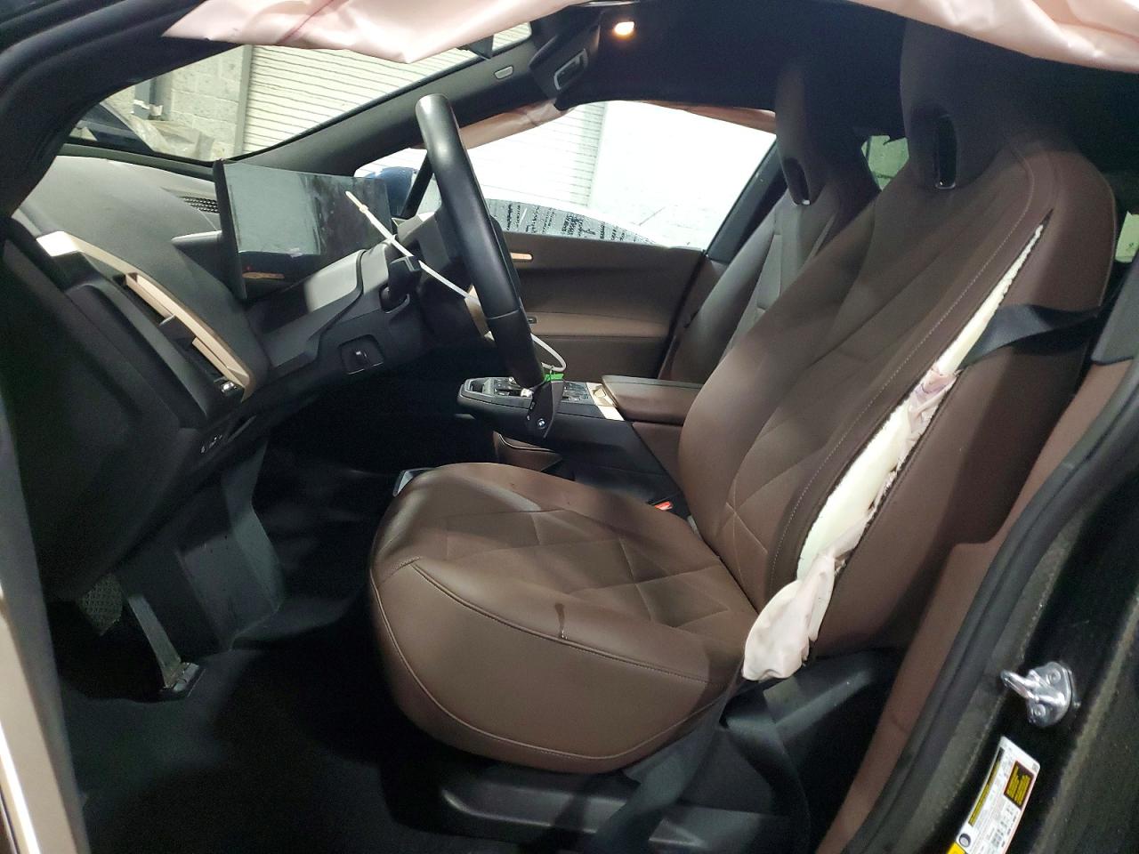 VIN WB523CF06SCT45877 2025 BMW IX