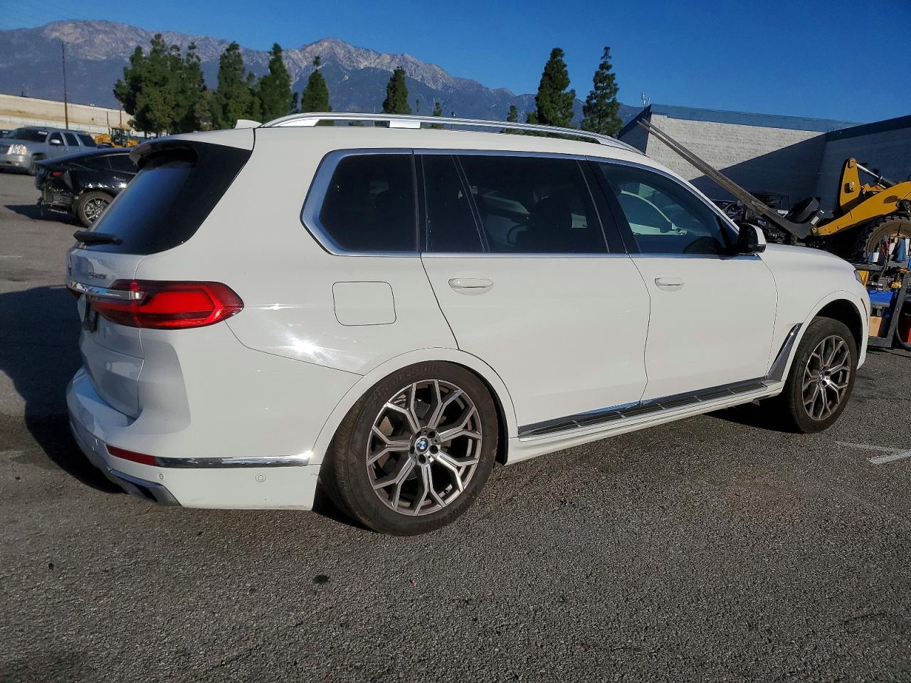 VIN 5UXCW2C00M9F63751 2021 BMW X7 XDRIVE4