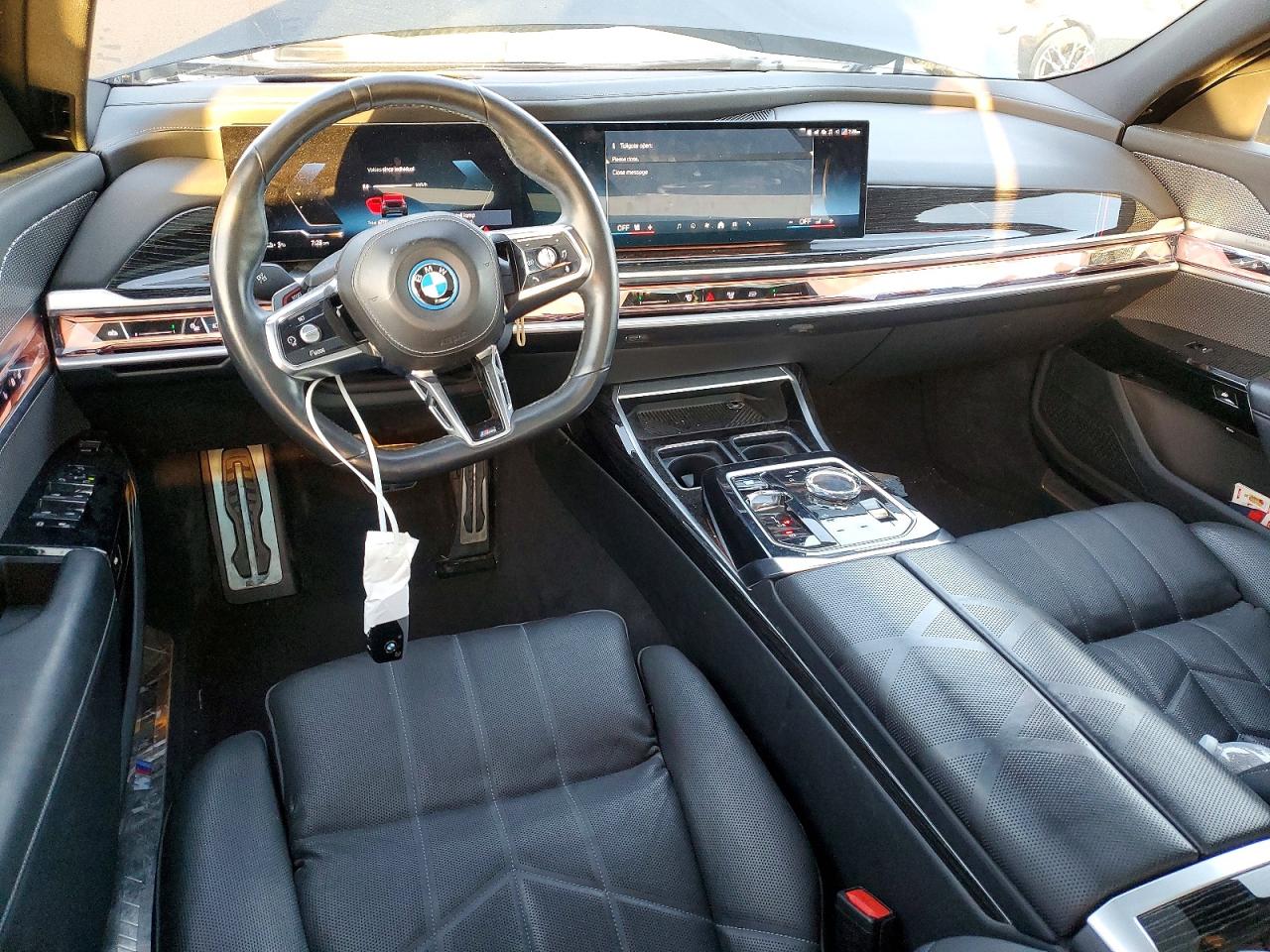 VIN WBY43EJ03RCR66583 2024 BMW I7