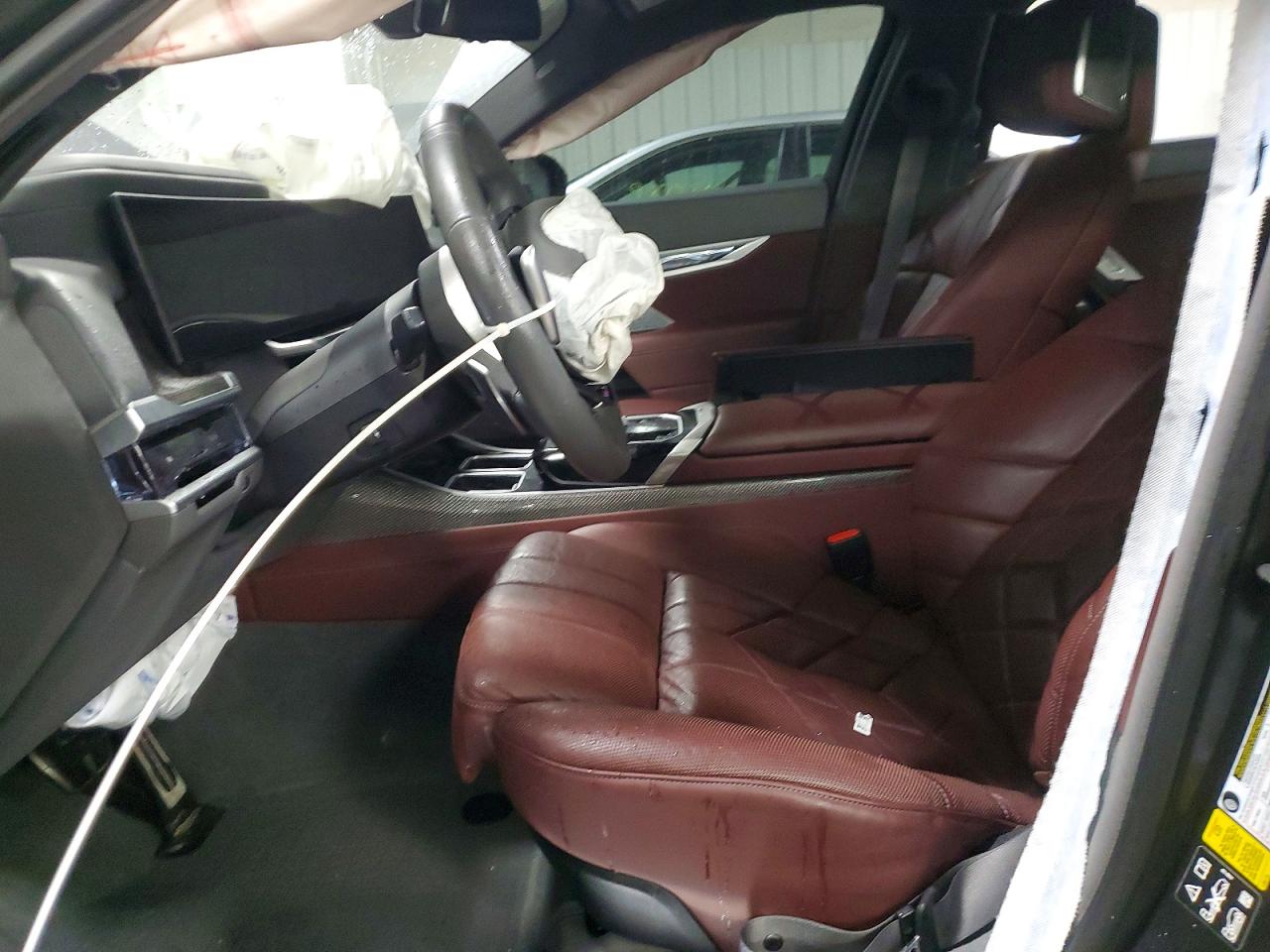 VIN WBA33EJ09PCN19540 2023 BMW 760