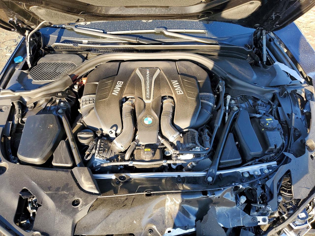 VIN WBAJB9C53KB464978 2019 BMW MOTORRAD M550XI