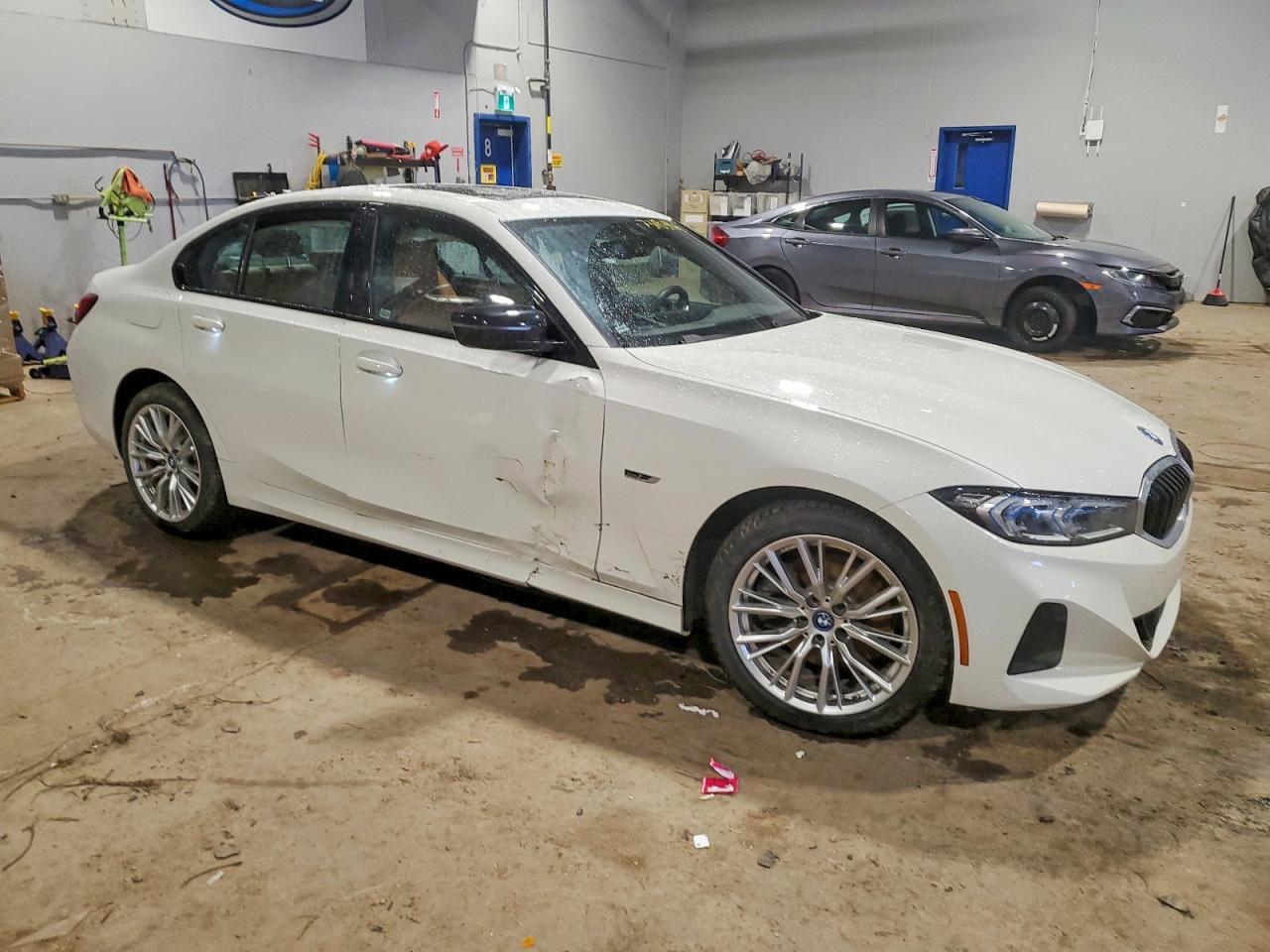 VIN WBA33FS09PFN69907 2023 BMW 330XE