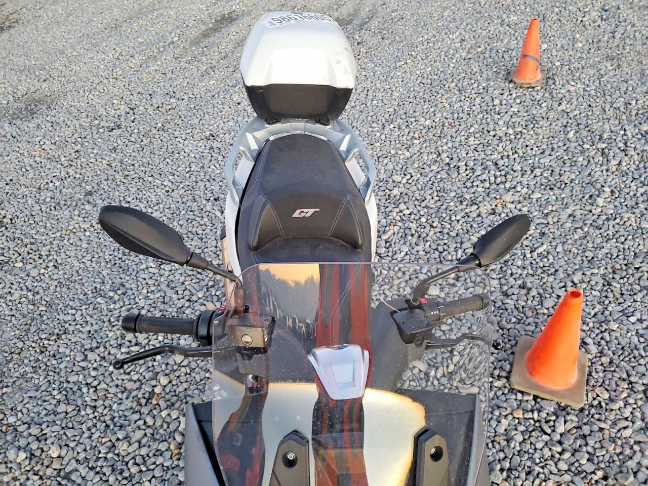 VIN WB40C6308PS910516 2023 BMW C 400