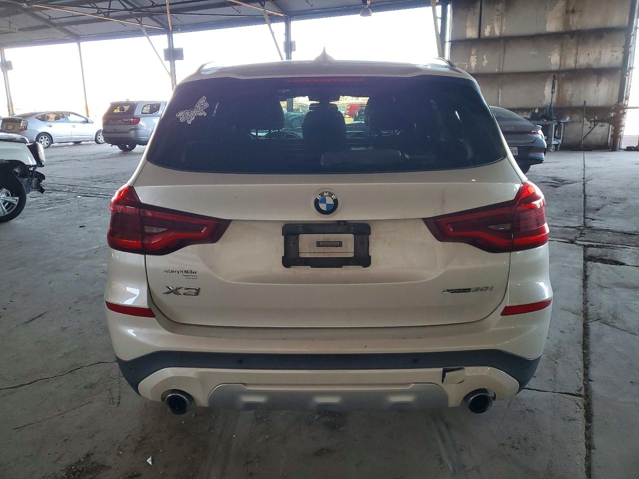 VIN 5UXTR7C5XKLF33205 2019 BMW X3 SDRIVE3