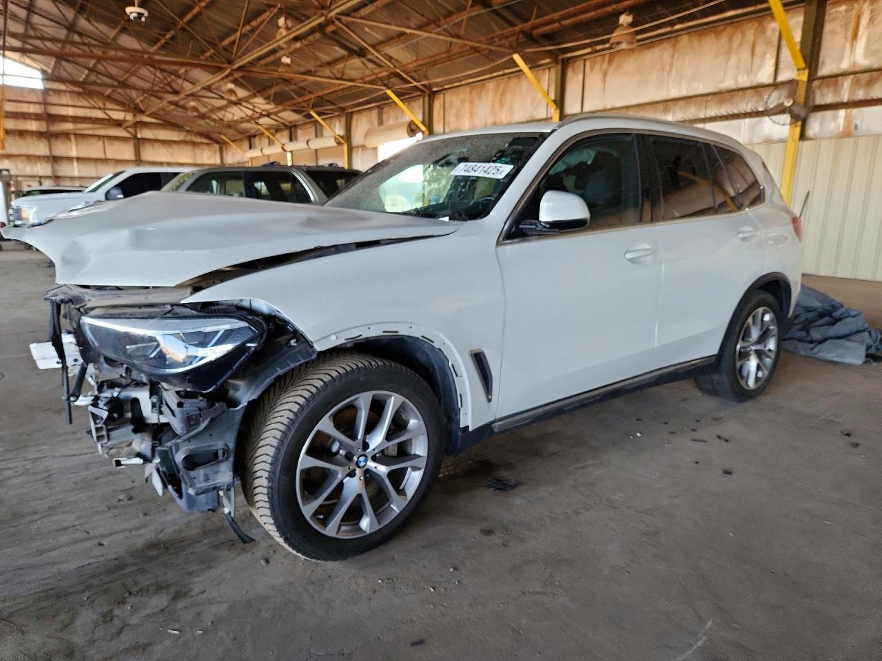 VIN 5UXCR4C04LLT19151 2020 BMW X5 SDRIVE