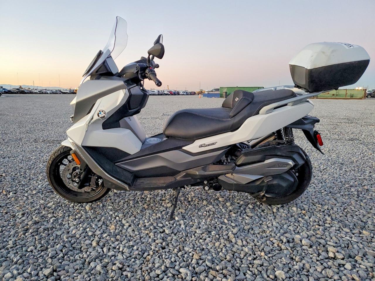 VIN WB40C6308PS910516 2023 BMW C 400