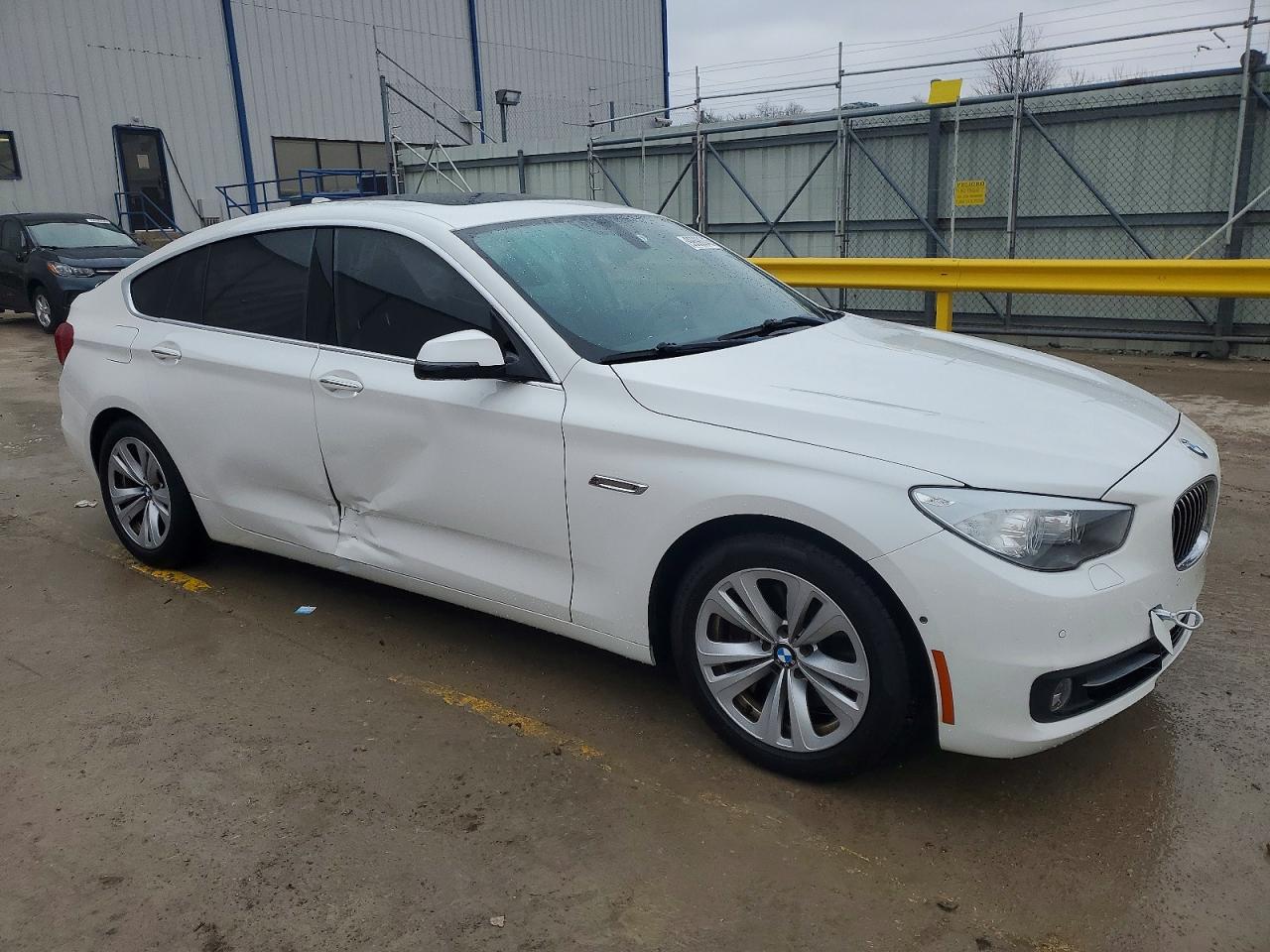 VIN WBA5M2C38HG811637 2017 BMW 535 IGT