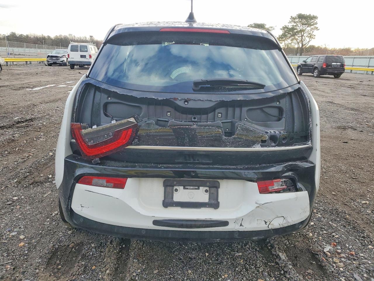 VIN WBY8P2C59K7D33892 2019 BMW I3 BEV
