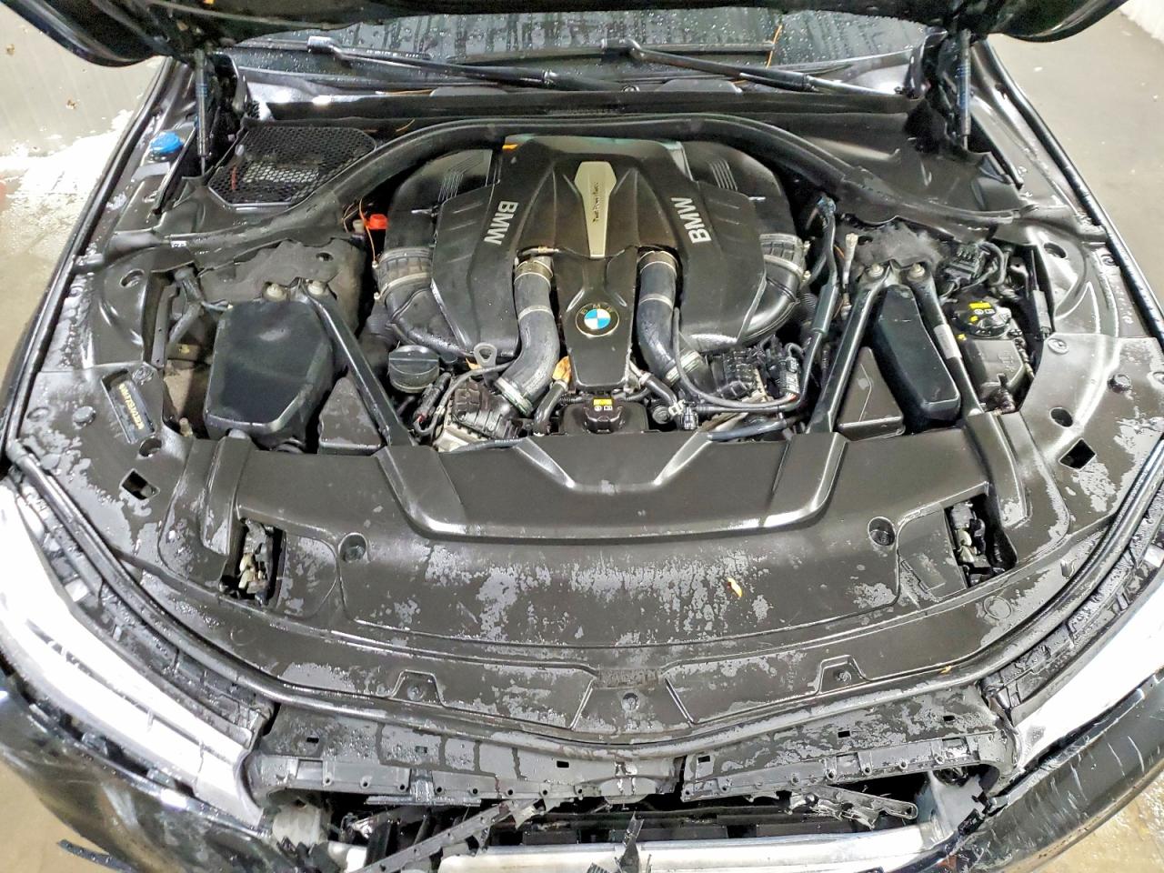 VIN WBA7F2C55JG423923 2018 BMW 750 XI