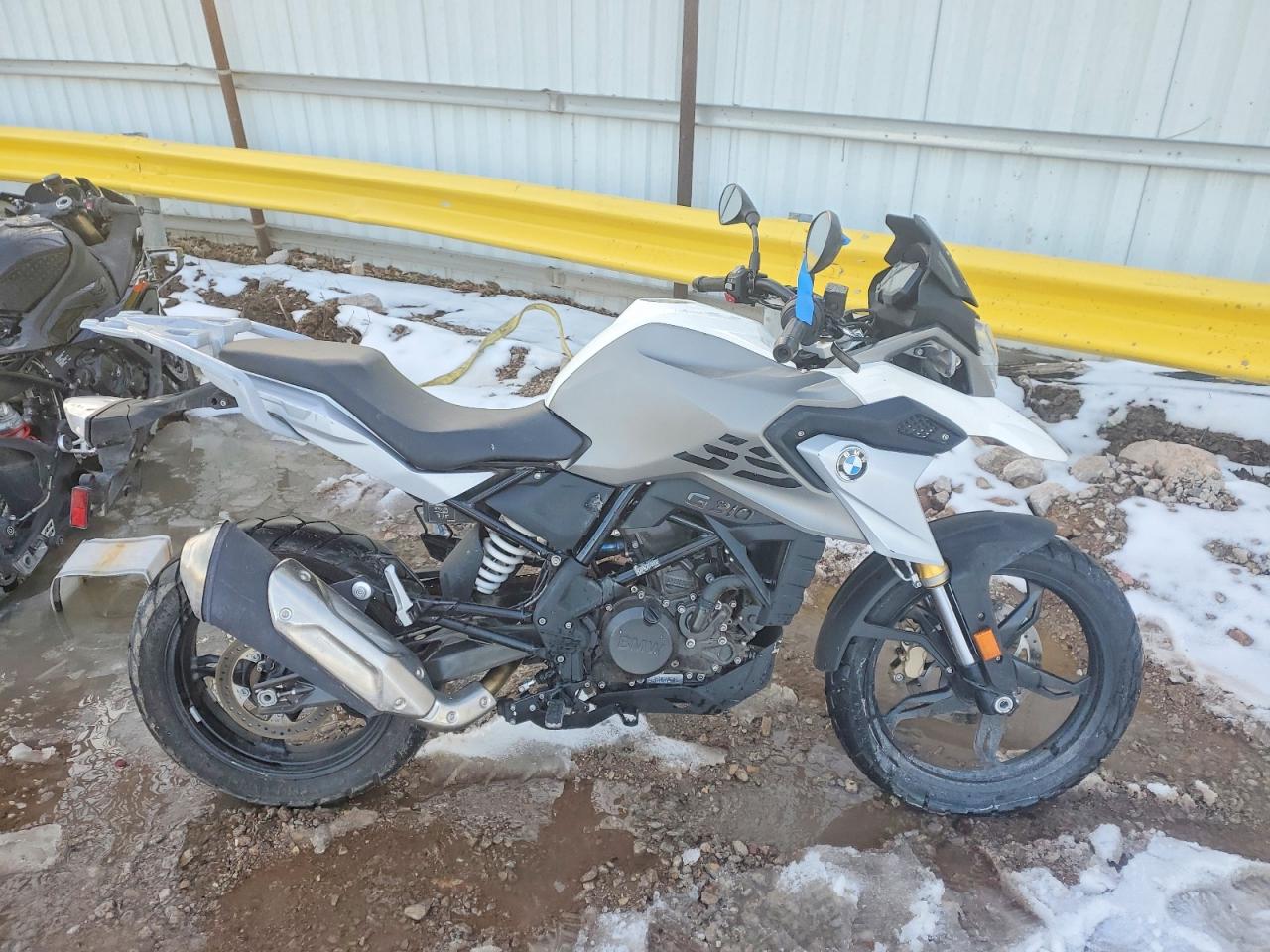 BMW G310 2022