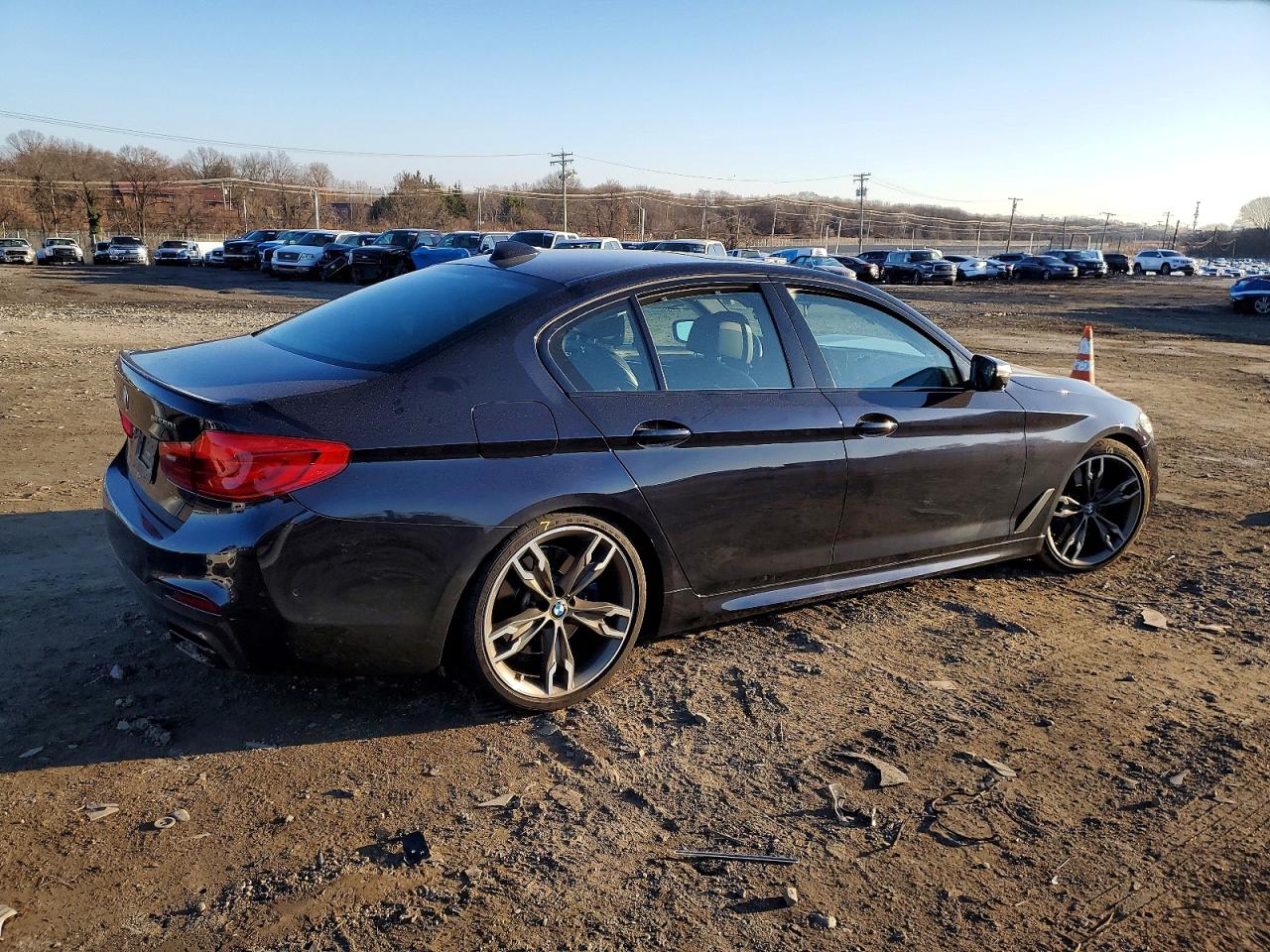 VIN WBAJB9C53KB464978 2019 BMW MOTORRAD M550XI