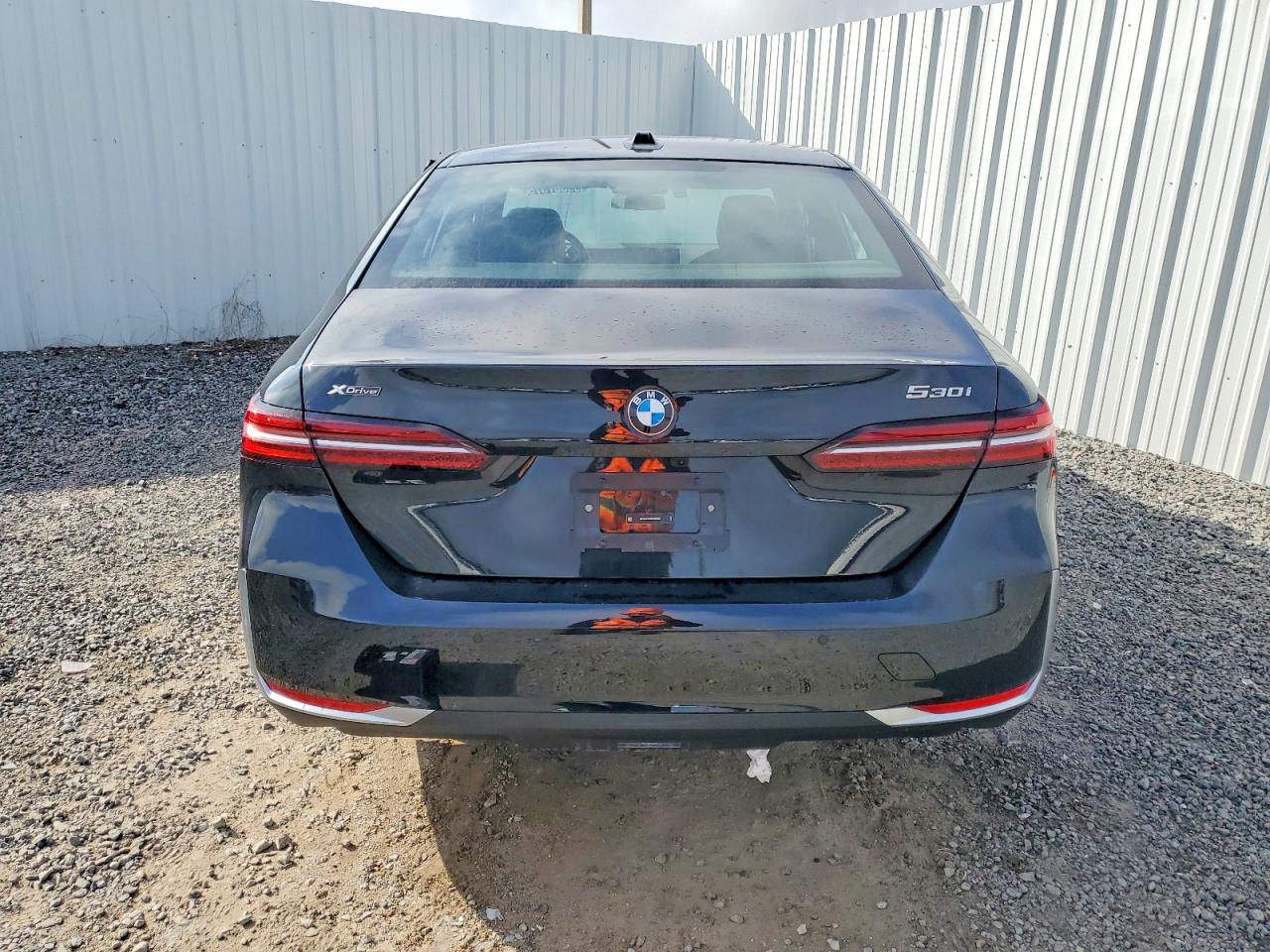 VIN WBA53FJ03TCW32988 2026 BMW 530 XI