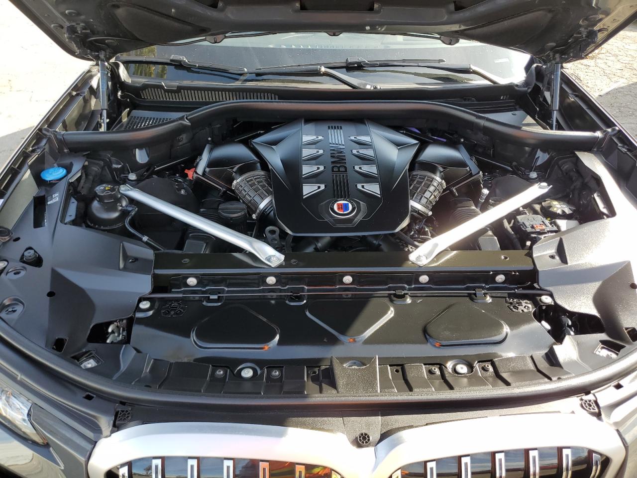 VIN 5UX43EM17R9W08128 2024 BMW X7 ALPINA