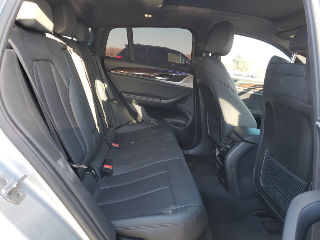VIN 5UX2V1C01M9G92011 2021 BMW X4 XDRIVE3