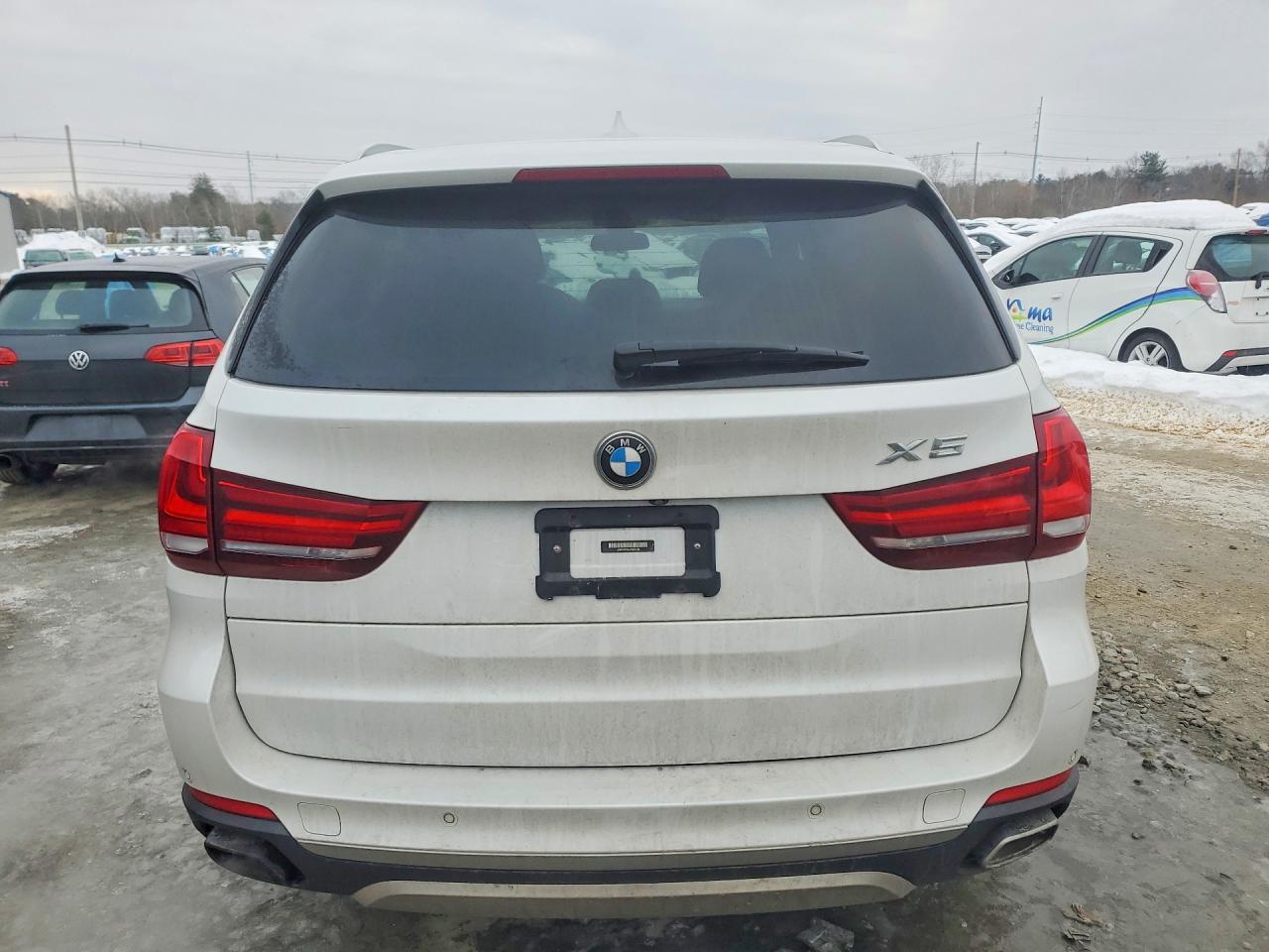 VIN 5UXKT0C56J0W02165 2018 BMW X5 XDR40E