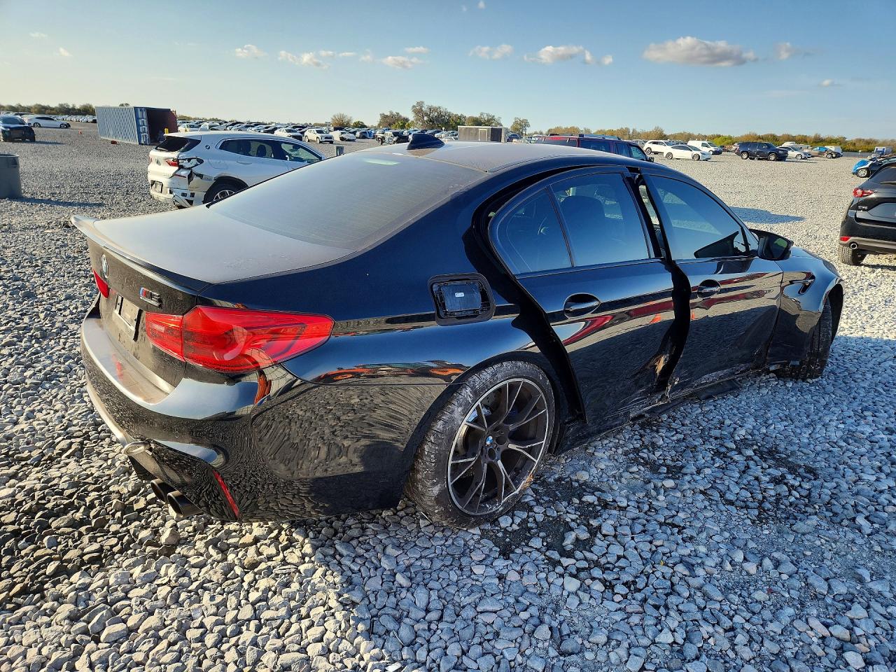VIN WBSJF0C52KB285312 2019 BMW MOTORRAD M5