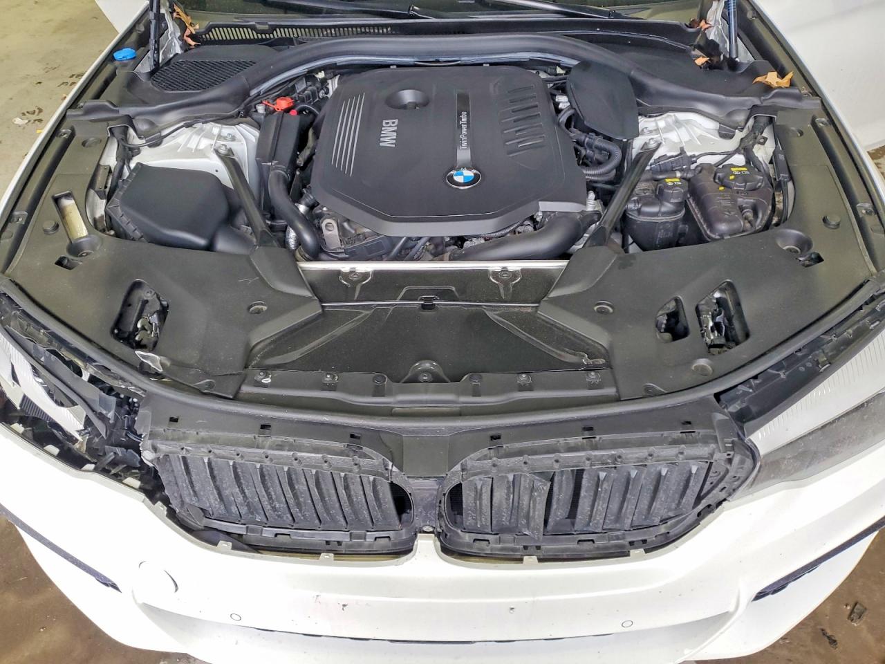VIN WBAJE7C56JWC55403 2018 BMW 540 XI