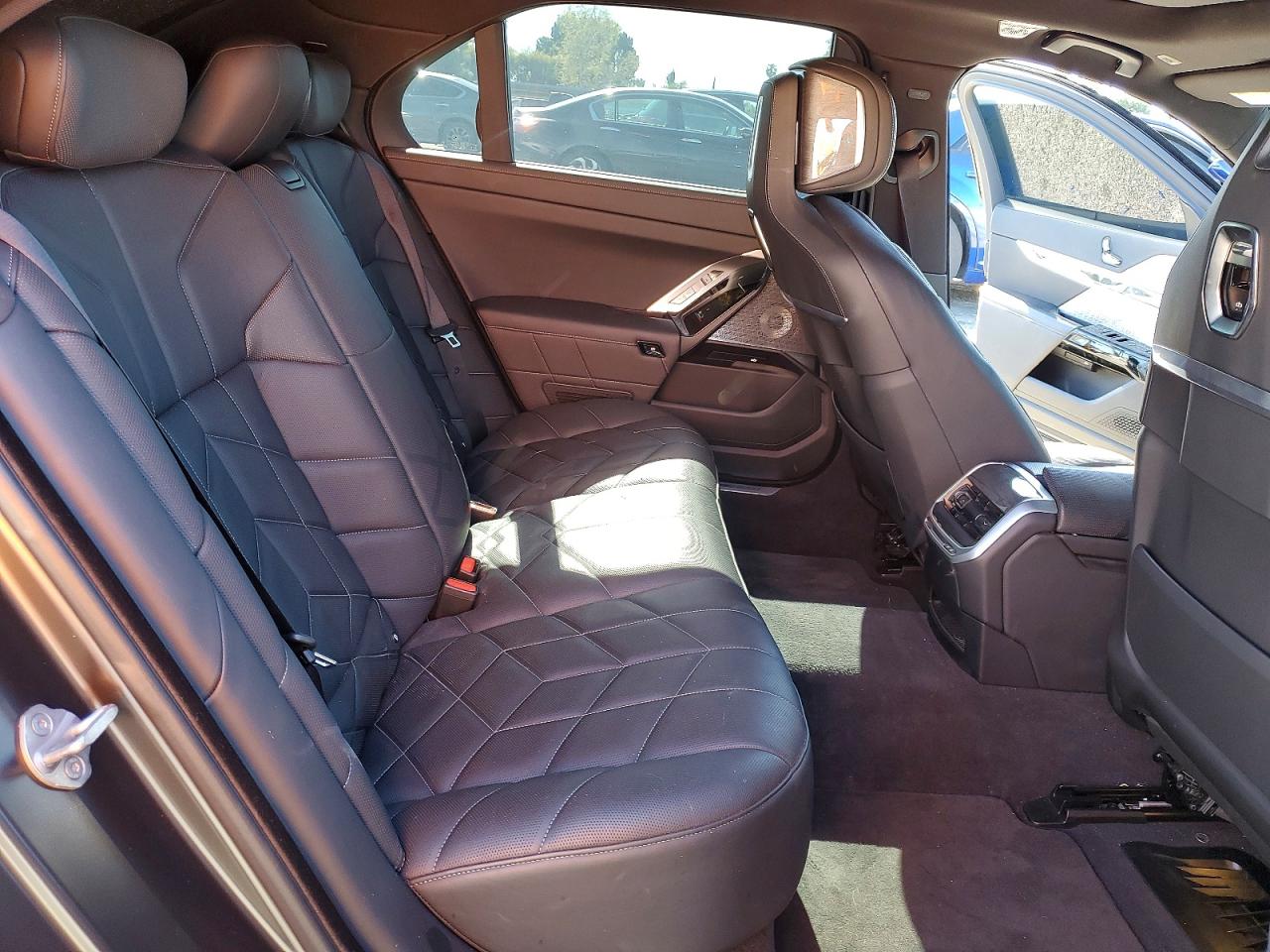 VIN WBA33EJ04PCN59234 2023 BMW 760