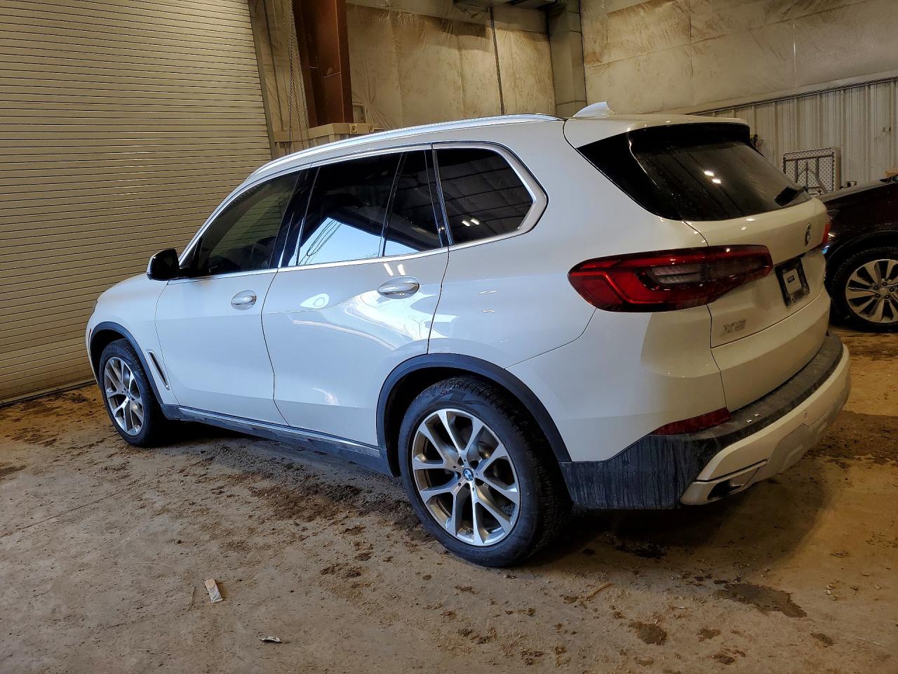VIN 5UXCR6C01L9B89325 2020 BMW X5 XDRIVE4