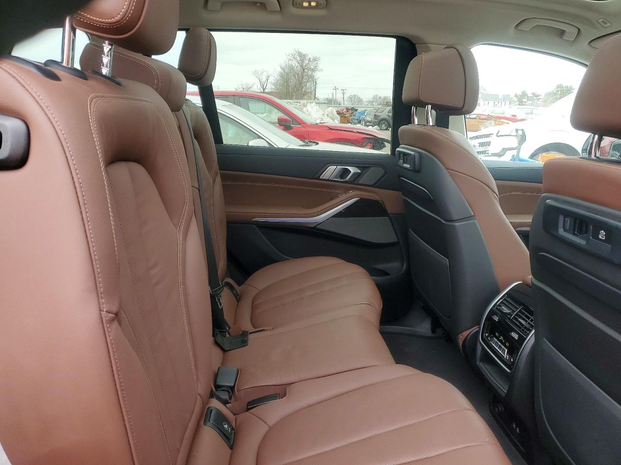 VIN 5UXCW2C01M9E76330 2021 BMW X7 XDRIVE4