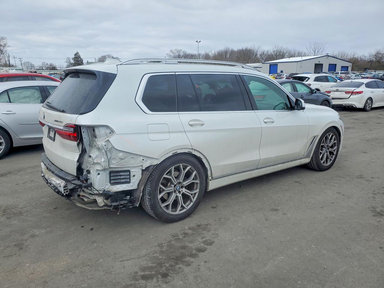 VIN 5UXCW2C01M9E76330 2021 BMW X7 XDRIVE4