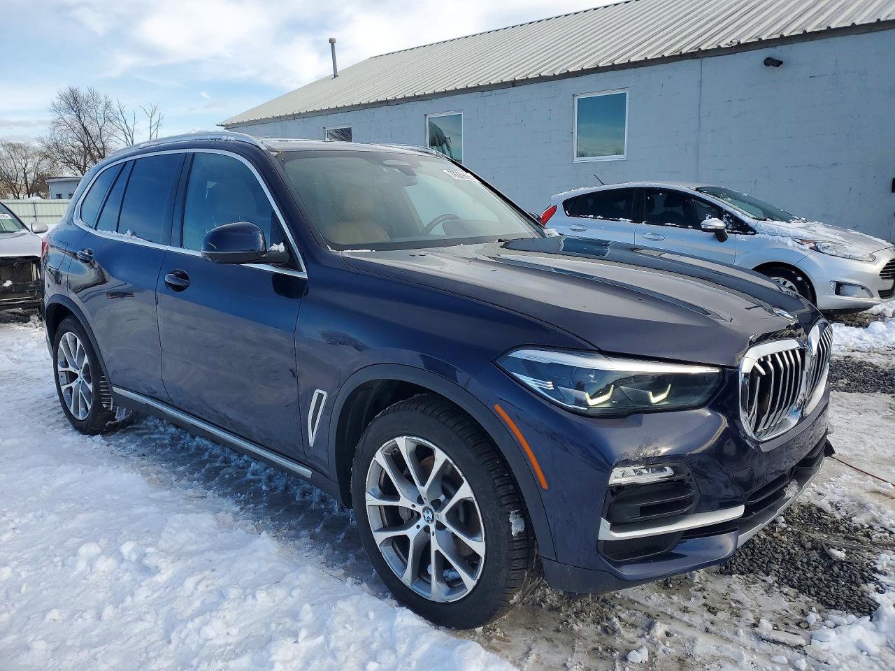 VIN 5UXCR6C57KLL38671 2019 BMW MOTORRAD X5