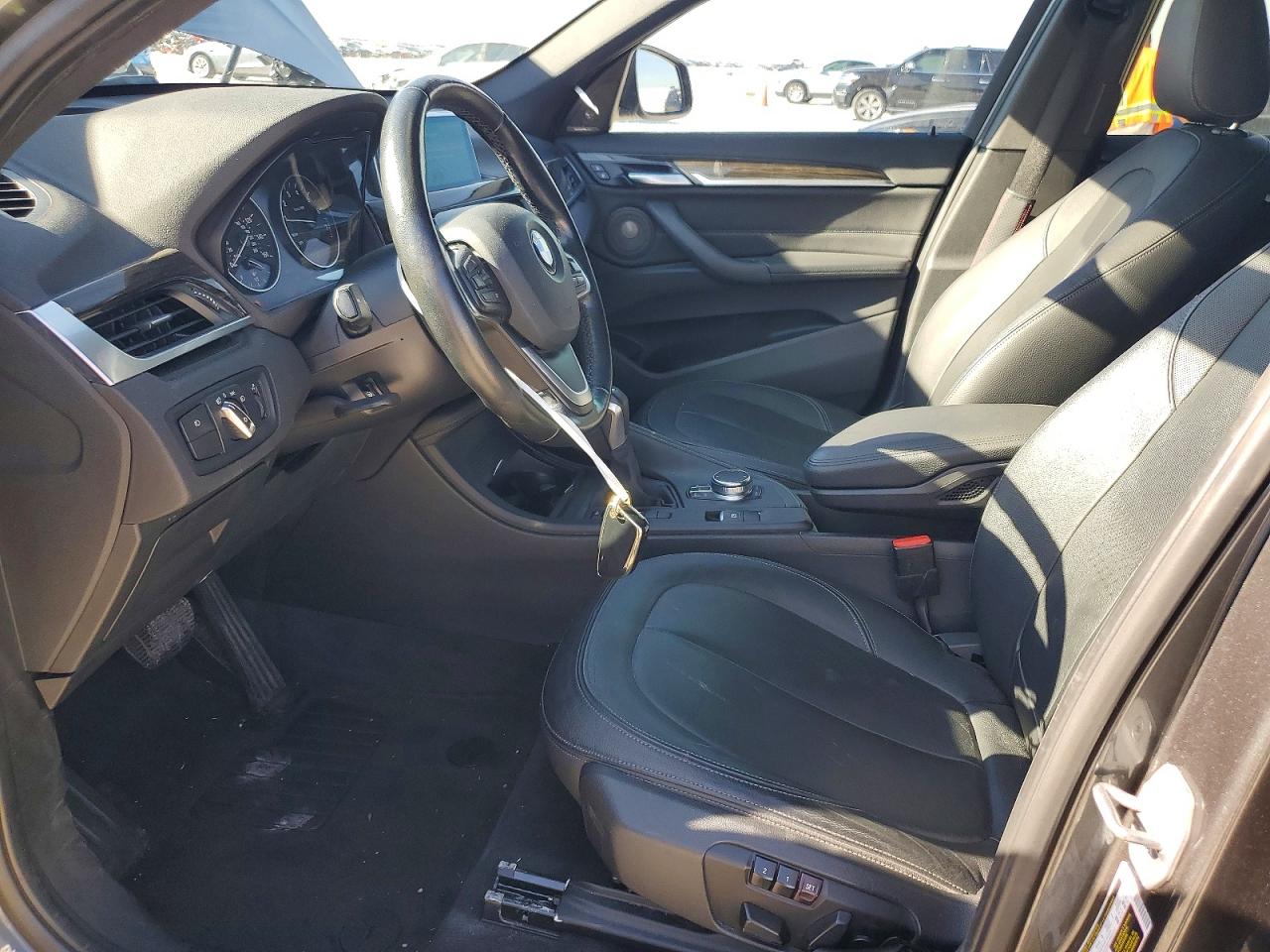VIN WBXHU7C37J5H43772 2018 BMW MOTORRAD X1
