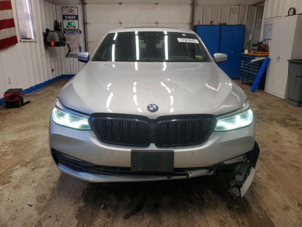 VIN WBAJV6C54JBK07638 2018 BMW 640