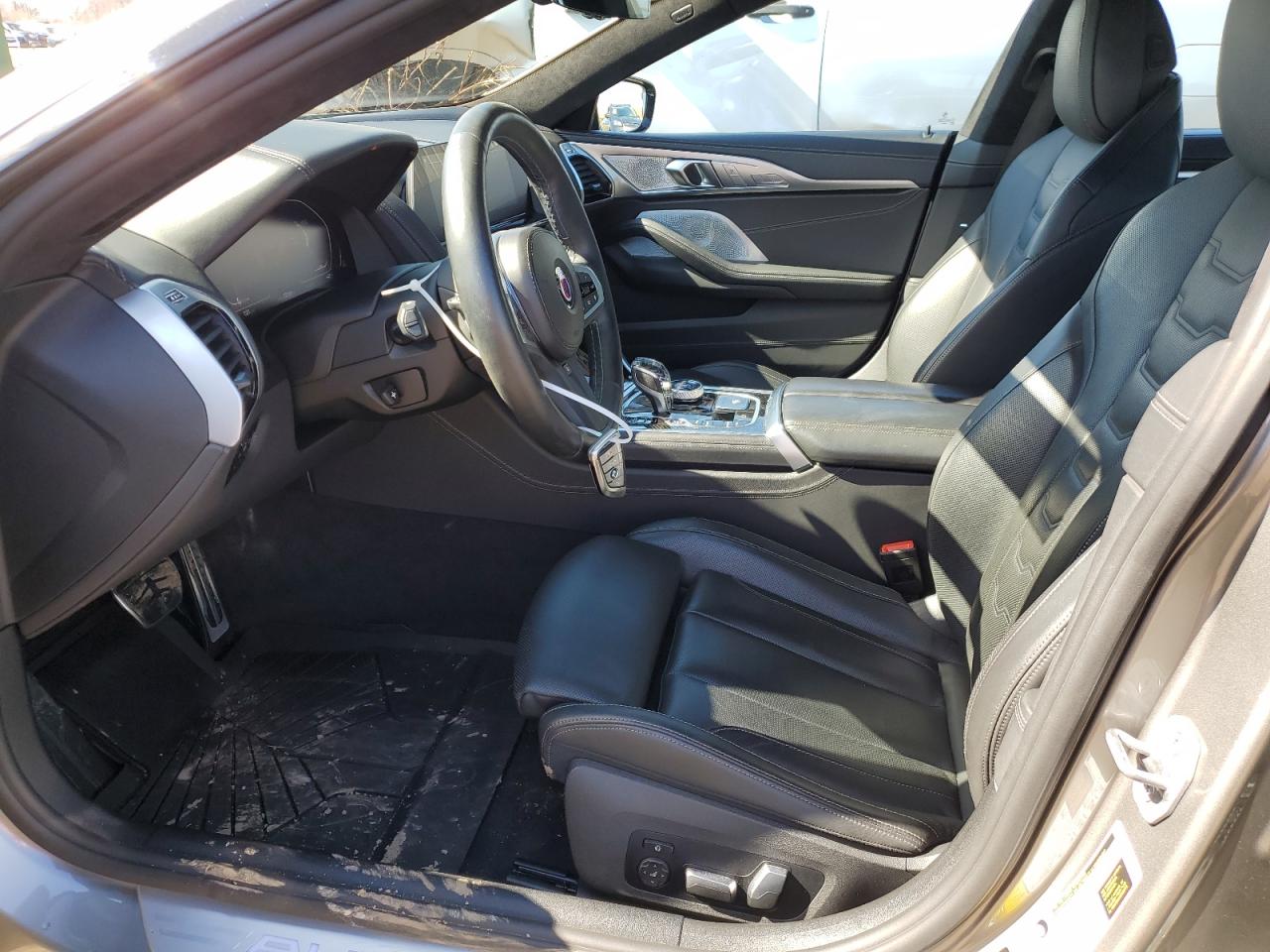 VIN WBAGX0C16NCJ73684 2022 BMW ALPINA B8