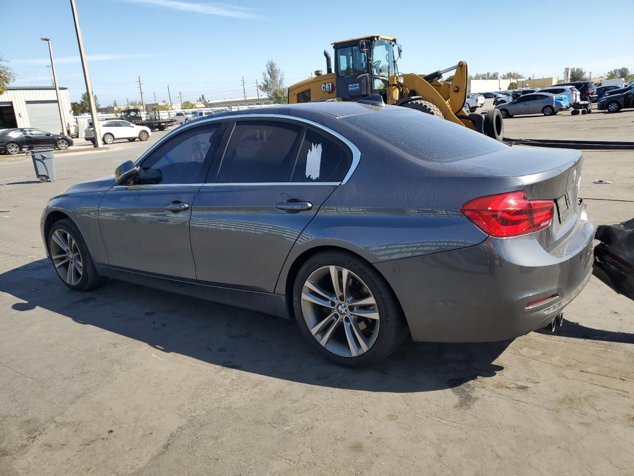VIN WBA8B9C52JAE21884 2018 BMW 330 I