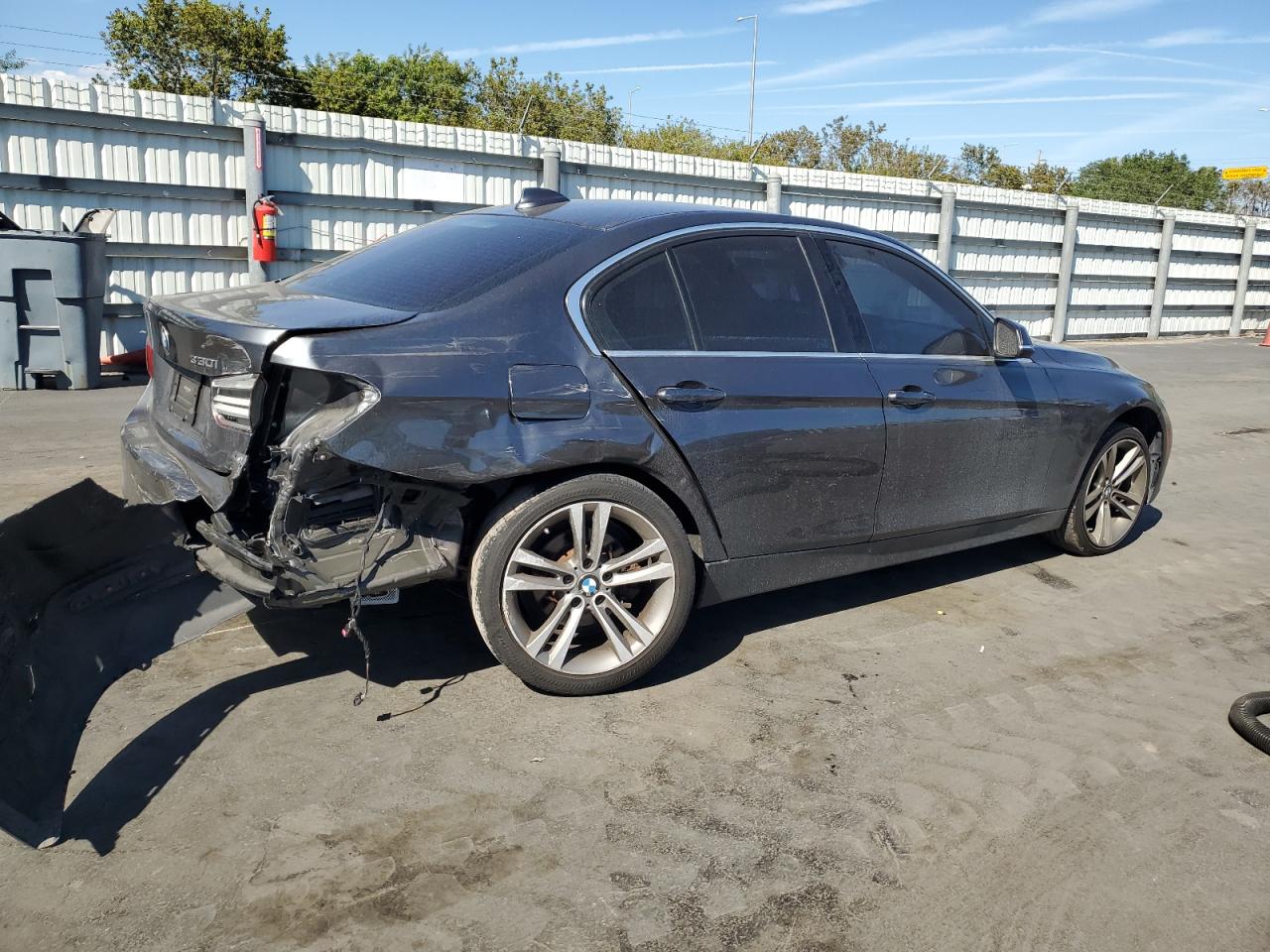 VIN WBA8B9C52JAE21884 2018 BMW 330 I