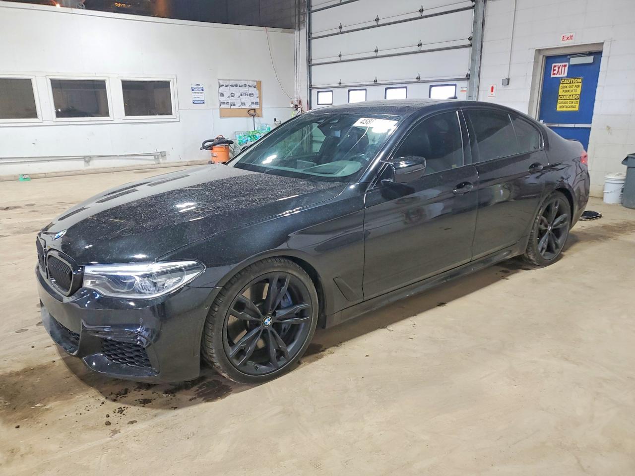VIN WBAJB9C50JB036722 2018 BMW MOTORRAD M550XI