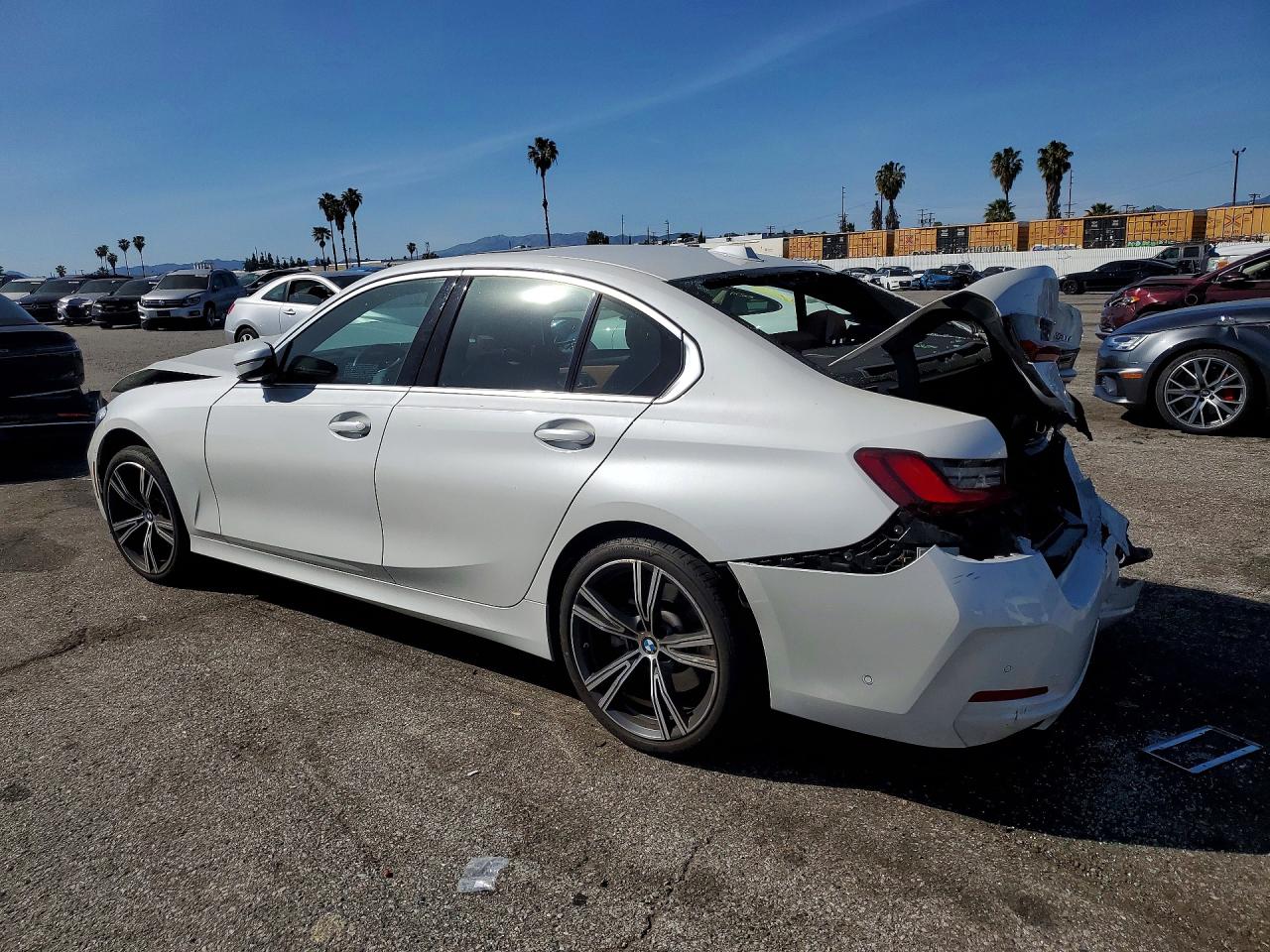 VIN 3MW69FF09R8D88937 2024 BMW MOTORRAD 330I